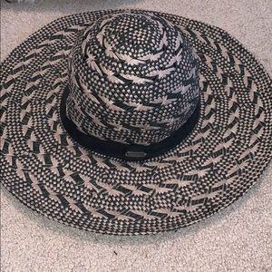 Steve Madden sun hat! Never been worn!